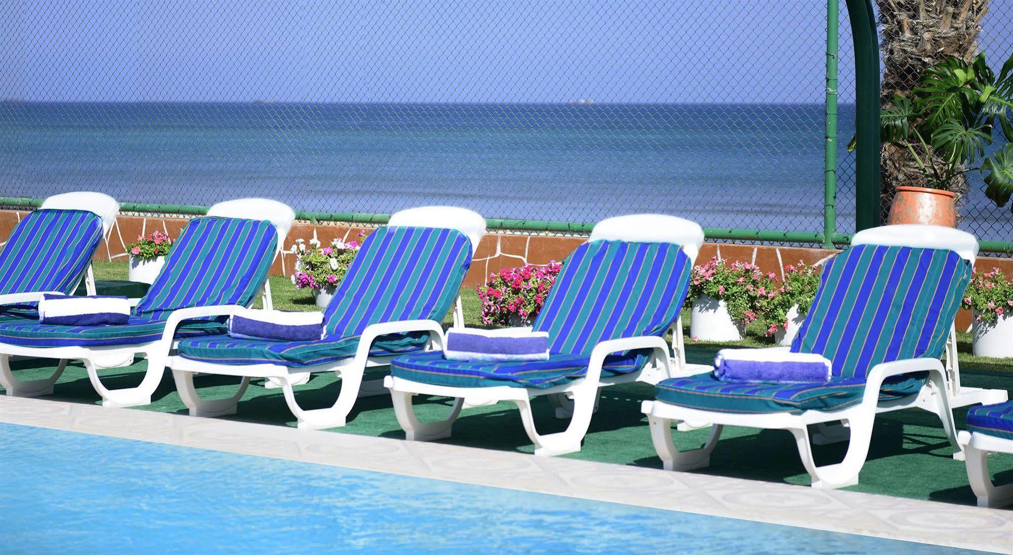Resort Sur Beach Holiday Exterior foto